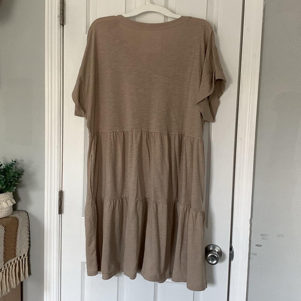 Tan/khaki dress - Picture 2 of 4
